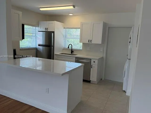 Building Photo - 3311 S Le Jeune Rd #2