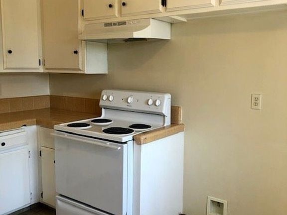 5th image of 2612 N Half Moon Dr APT E
