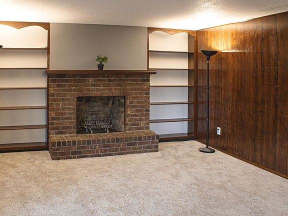 4th image of 2712 Rolling Meadows Ln
