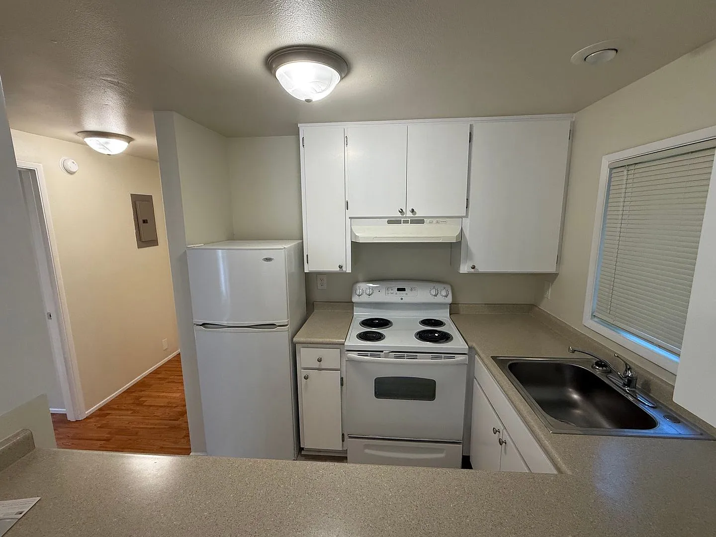 830 W 5th SAG830 — Photo 3