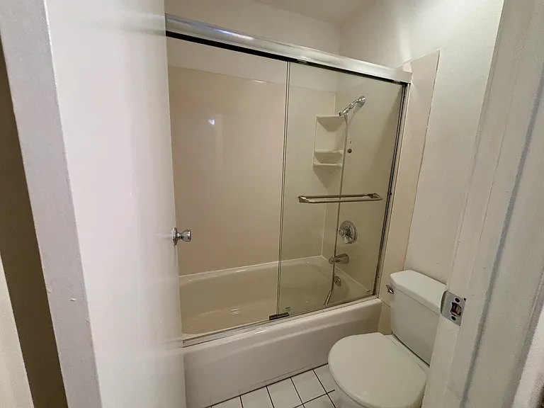 1055 Mohr Ln #B — Photo 15