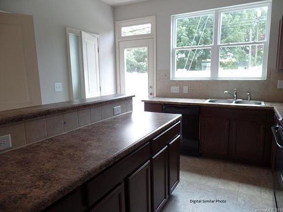 5th image of 117 N Ferncliff Dr #36A