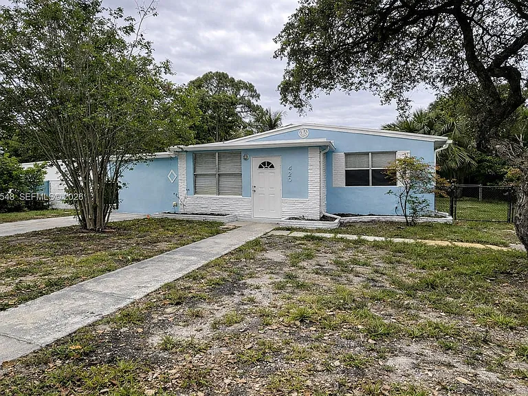 420 SW 25th Ave — Photo 7