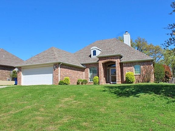 3rd image of 1008 Morning Glory Ln