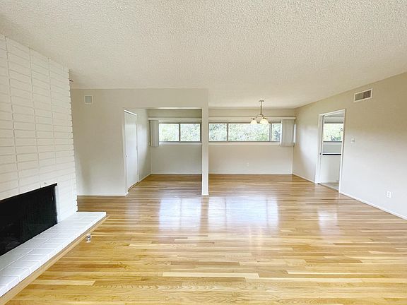 5th image of 804 S Orange Grove Blvd