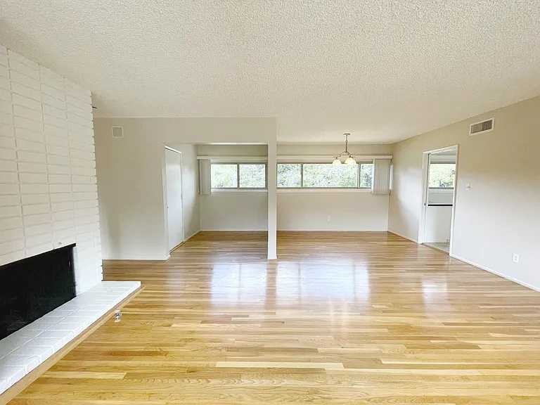 804 S Orange Grove Blvd #804 — Photo 5