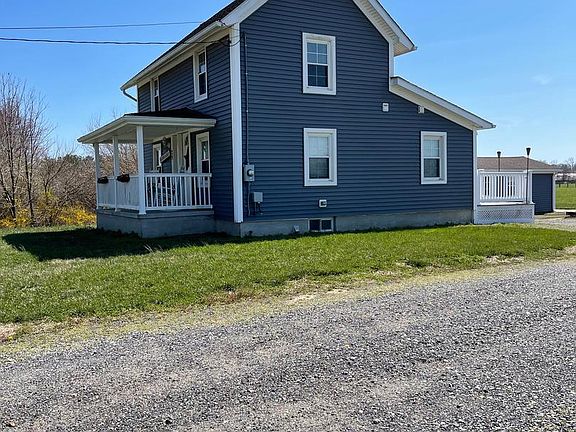 3rd image of 29 Pine Tavern Rd