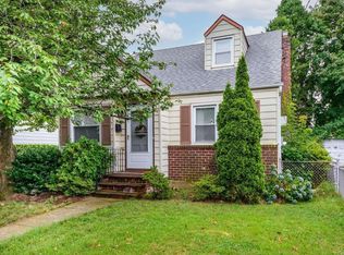 239 Ivy St, West Hempstead, NY 11552