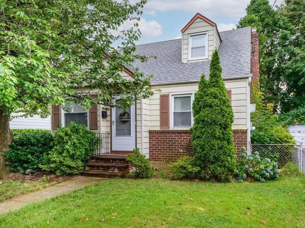 239 Ivy Street, West Hempstead, NY 11552
