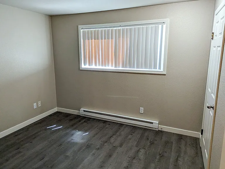 3446-3462 Hadley St NE — Photo 14
