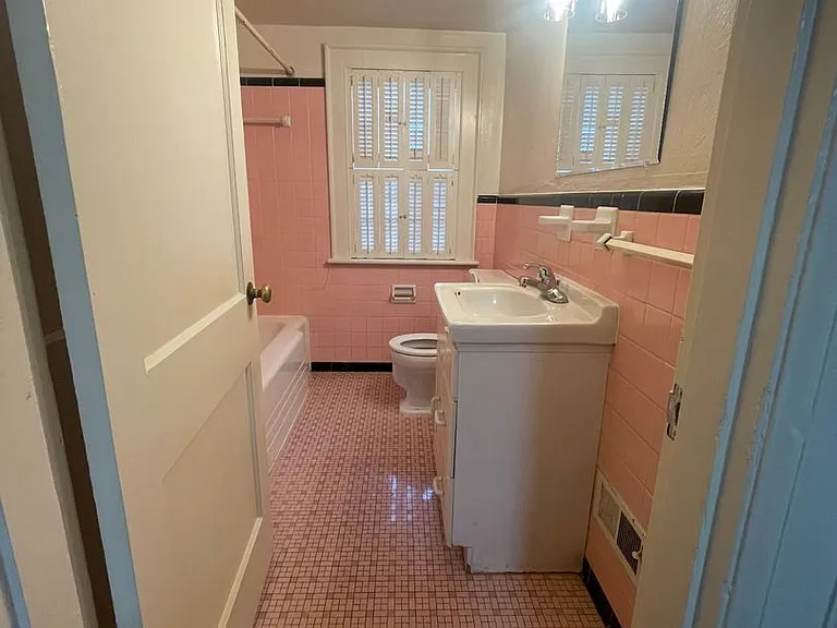 124 Tyler Cres W — Photo 11