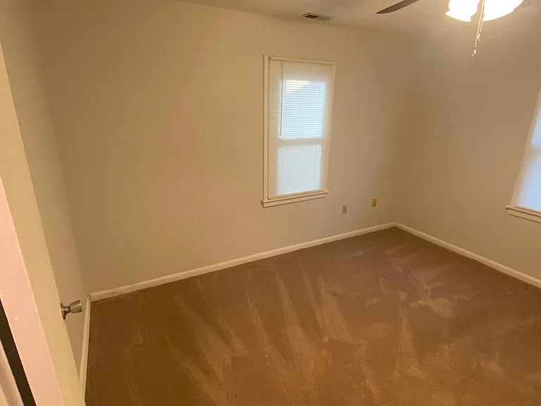 2642 Morrell Ave — Photo 3