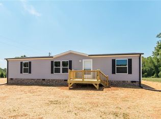 3880 Greenhorn Rd, Roaring River, NC 28669