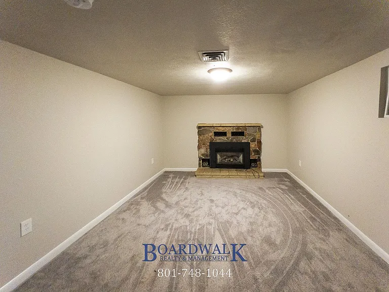 34 Glenwood Ave #BASEMENT — Photo 5