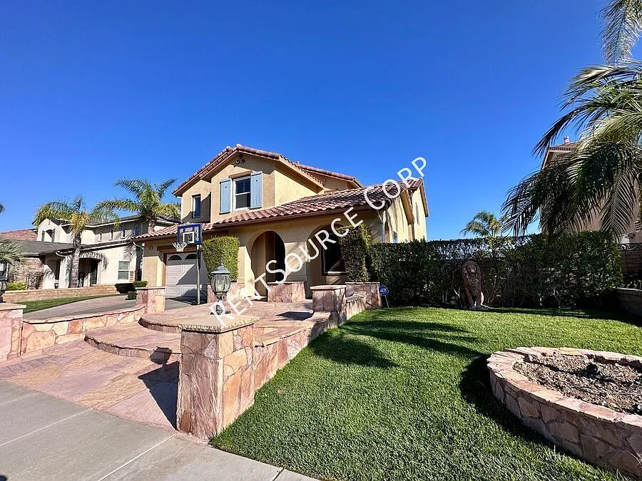 Building Photo - 28479 Falcon Crest Dr