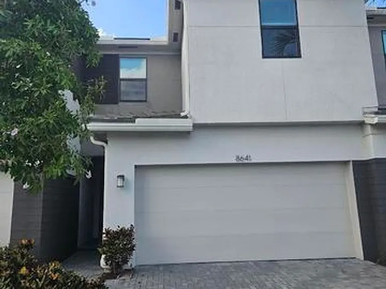 8641 Antarus Dr — Photo 6