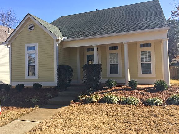 Spacious Cottage Style Ranch