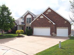 449 Jacobs Place Dr, Saint Peters, MO 63376