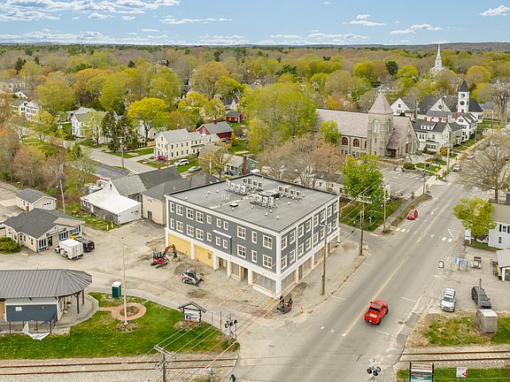 3rd image of 298 Main Street #2F