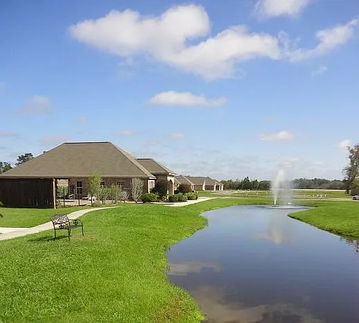 Walking area with fountains