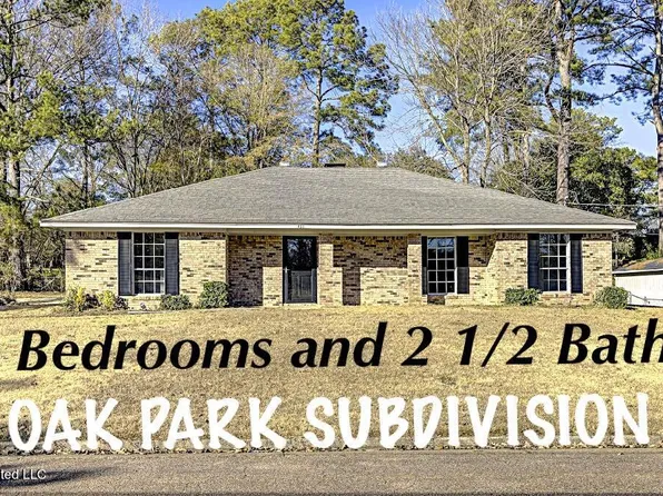 431 Ridgewood St, Vicksburg, MS 39180