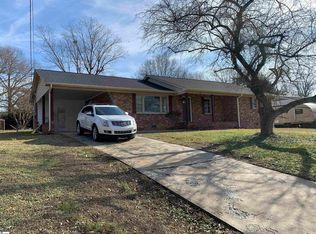 4 Cateham Way, Taylors, SC 29687