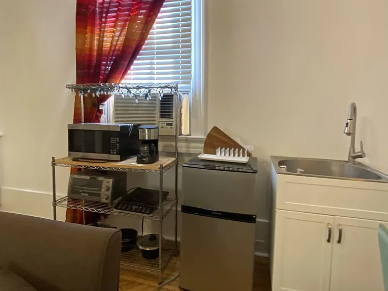 922 Adams St — Photo 5
