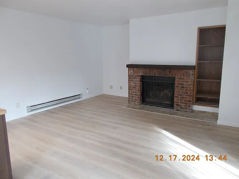 1200 Florida Rd #8 — Photo 4