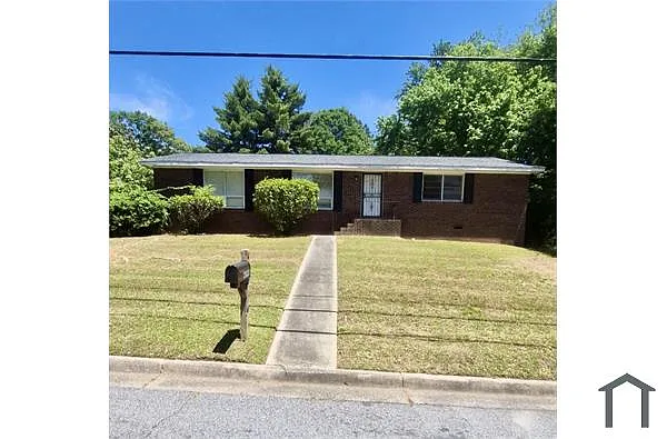 Building Photo - 6090 Hillandale Dr