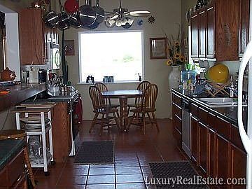 5th image of 422 E Sagebrush Dr