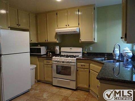 2nd image of 22865 Del Valle St Unit 2