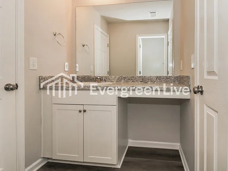 4622 Smithfield Ln — Photo 11