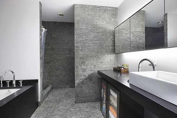 Sold by Nest Seekers International | media 26