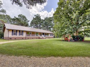 57 Thompson Ln, Carriere, MS 39426