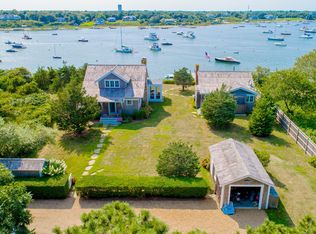 36 Caleb Pond Rd, Edgartown, MA 02539