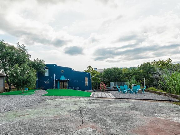 3rd image of 22112 Briarcliff Dr