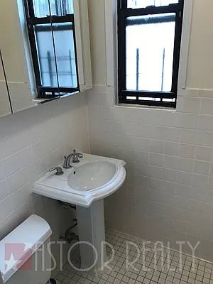 Rented by Astor Realty | media 10