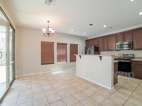 5th image of 10907 W Mariposa Dr