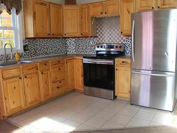 4th image of 2081 County Road
