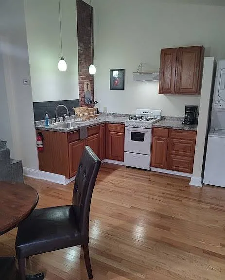 139 Traver Rd #B — Photo 8