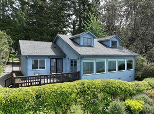 23039 Raymond Rd SW, Vashon, WA 98070