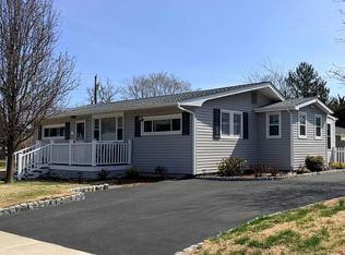 104 Avocado Rd, Cape May Court House, NJ 08210