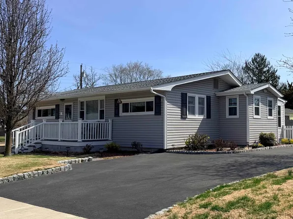 104 Avocado Rd, Cape May Court House, NJ 08210