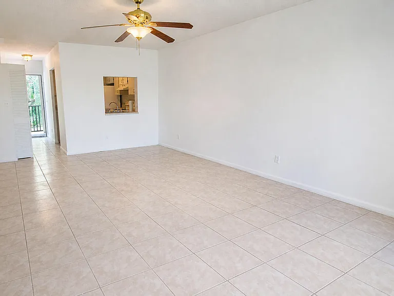 7260 Woodmont Ave #203 — Photo 17