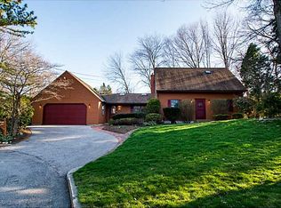 175 Sage Dr, Warwick, RI 02886