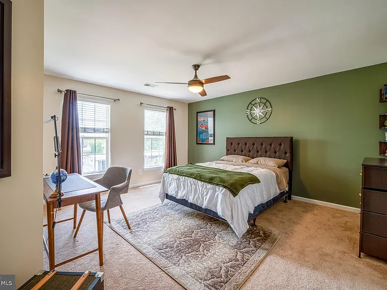 18081 Camdenhurst Dr — Photo 40