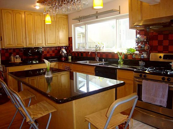 2nd image of 2218 Derry Way