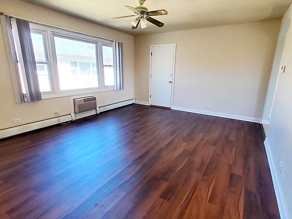 4th image of 3806 Ruby St APT 3W