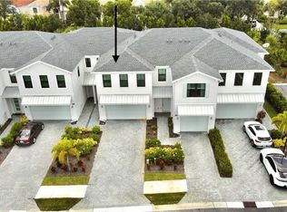 13057 Pembroke Dr, Naples, FL 34105