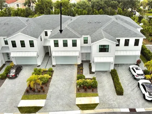 13057 Pembroke DR, NAPLES, FL 34105